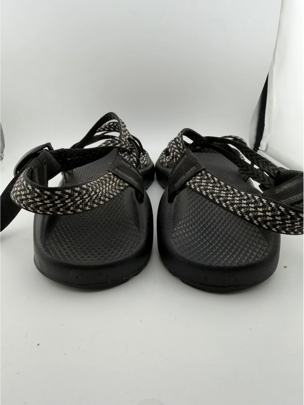 Chaco ZX/2 Classic Outdoor Sandals, Black & White Double Strap, Women's Sz 8